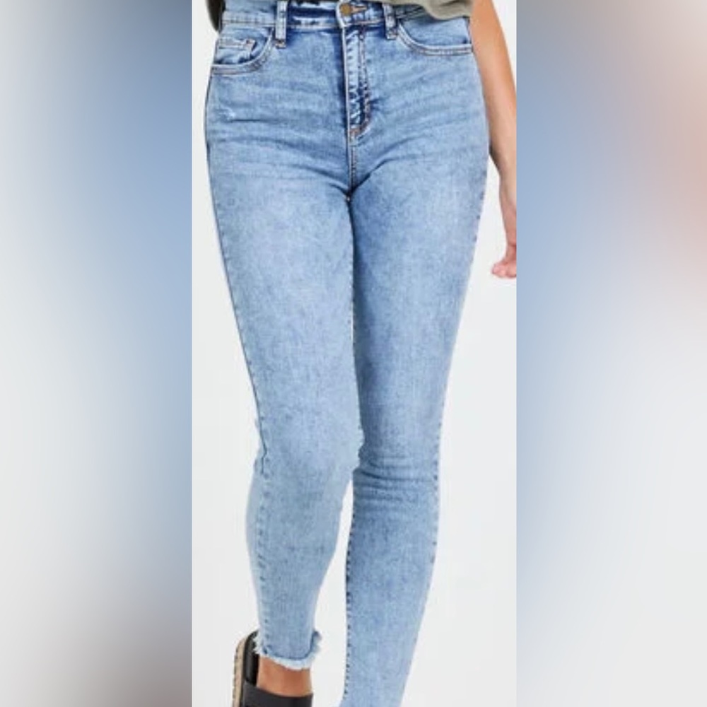 Altar’d State skinny jeans. Size 25.